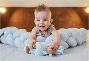 Read more about the article Body niemowlęce dla chłopców – wygodne i stylowe ubrania dla najmłodszych